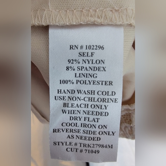 Connected Apparel Dress Size 14, Color Creamy Peach - Picture 5 of 5
